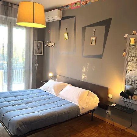 5Maggio - Ice Hockey Arena 1 Stop Апартаменты Милан