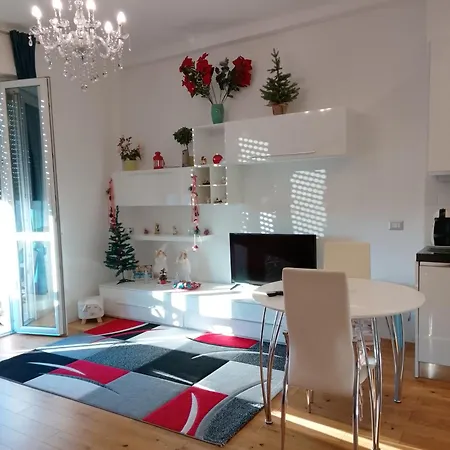 Loft Moderno Zona 8 Милан