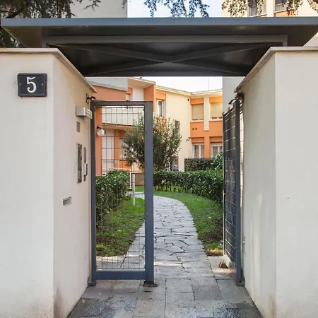 Apartment Kaktus House - Your Away From In