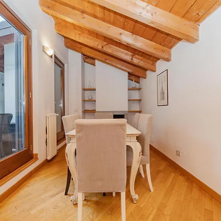 Apartament Mansarda In Piazza Duomo *