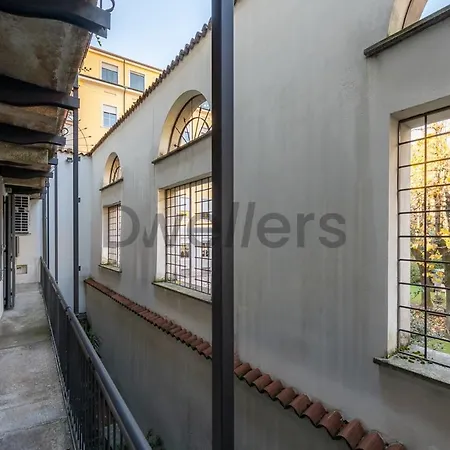 Sant Ambroeus Apartment *