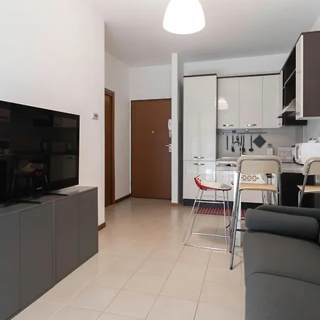 Italianway Easy - Zuretti 32 Apartament *
