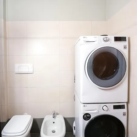 Trilocale Col Giardino Apartamento Milán