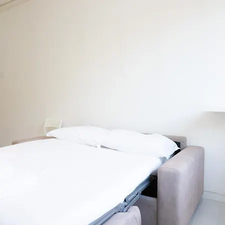 Metro Wi-fi Easy Check-in * Milán