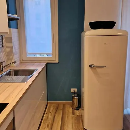 Monolocale Blu Flat - Fondazione Prada, Ieo, Duomo 15 Minuti Apartamento Milán