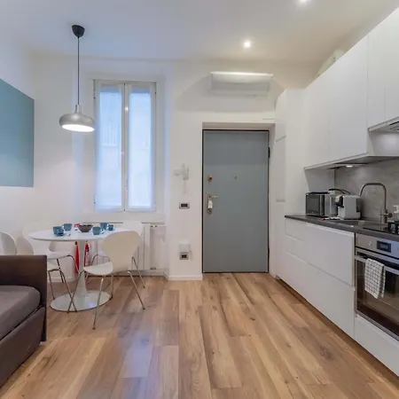 Moda Porta Romana M3 Lodi Tibb Self-check-in Apartamento *