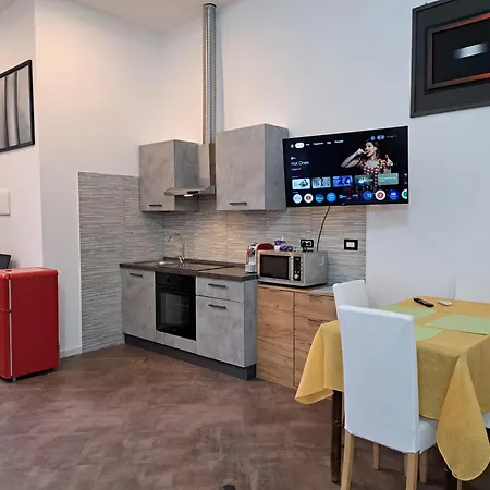 01 Monolocale Ristrutturato A Nuovo * ميلان