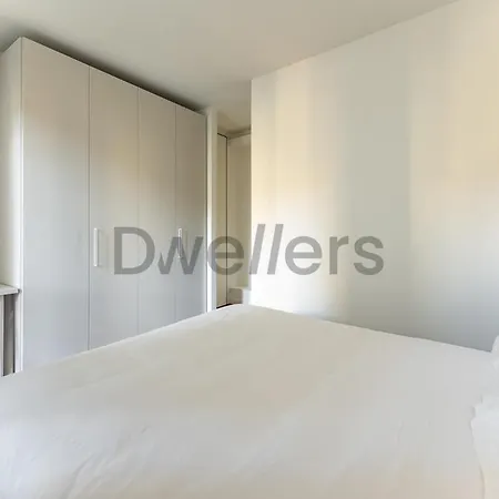 Sant Ambroeus Apartment *