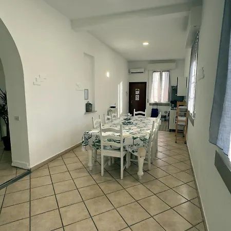 Roberta House Il Tuo Rifugio Per Concerti, Eventi E Fiere 아파트 *