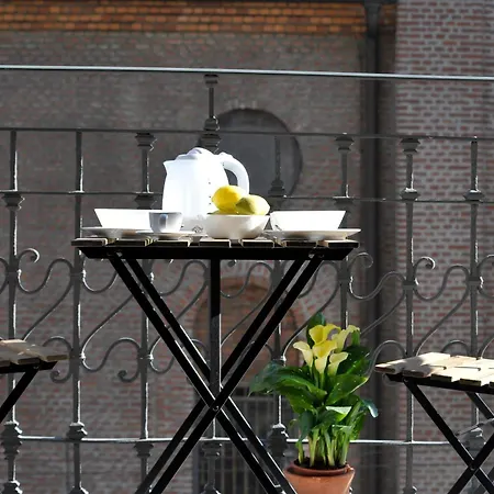 Santa Maria Square View - Family Milaan