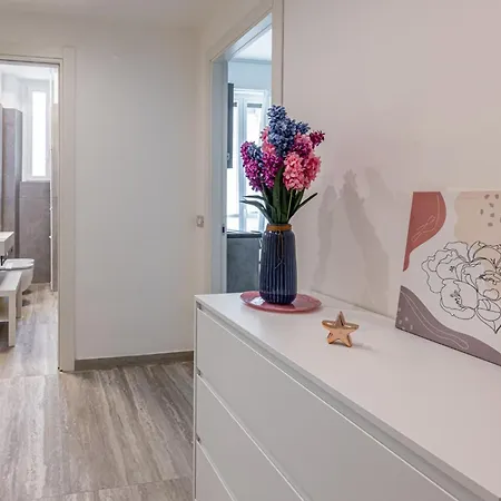 Apartment Lovely - 15 Minutes To Duomo Milan
