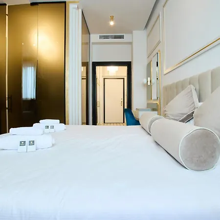 3 Minutes' Walk From The Duomo Cathedral