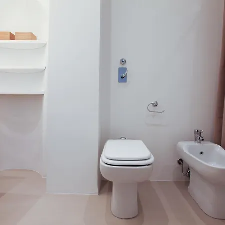 Hacca Collection - Brera & Fashion District - Bright 2br Apartment *