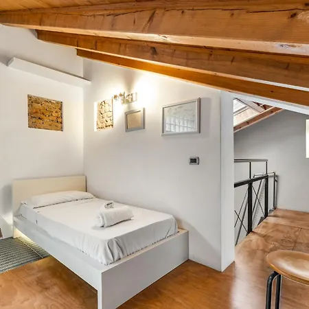 A Loft - Metro Centro- 5 Posti ميلان
