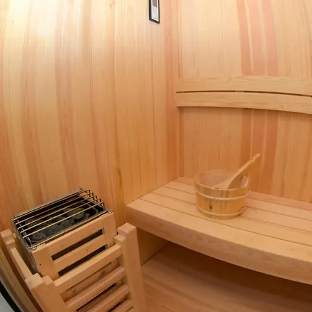 Luxury Loft With Sauna & Jacuzzi דירה