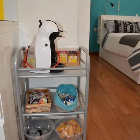 Well Equipped Close To * Milán