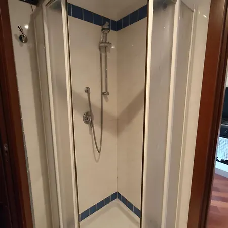 Center Urban Apt, Ac, Wifi, Metro M3 Duomo Apartament *