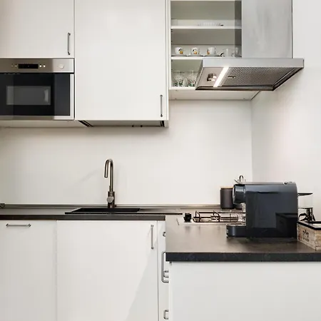 Tadino 50 * מילאנו