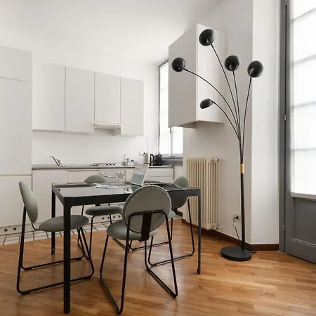 Апартаменты Brera In Palestro Милан