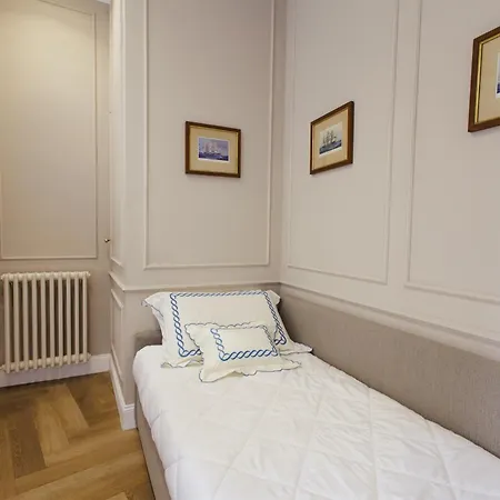 Marcora 6r Luxury Living In Brera - 15min Walk To Duomo Lägenhet