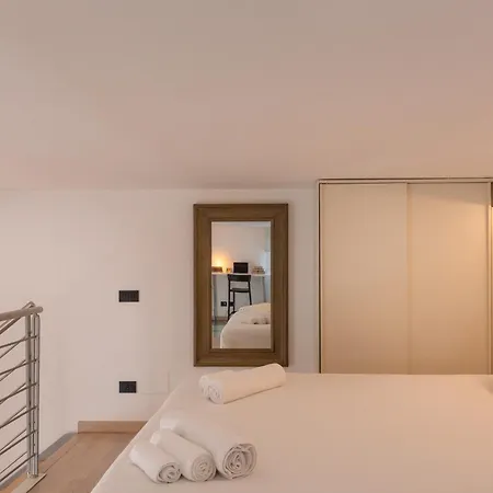 Artstay - Exclusive Near Metro M1, Ac, Parking Milano