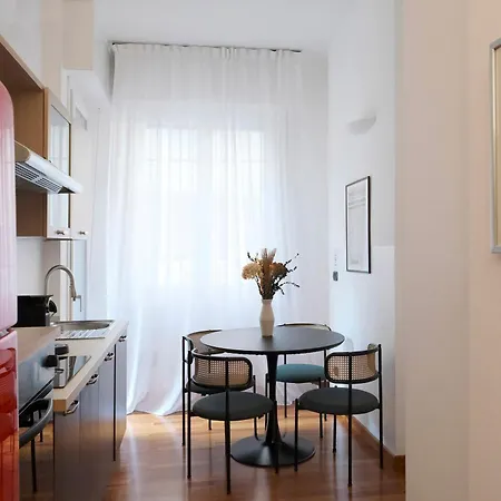 Apartmán Comecasa 10 Min Walk To Duomo 2br Family Flat Milán