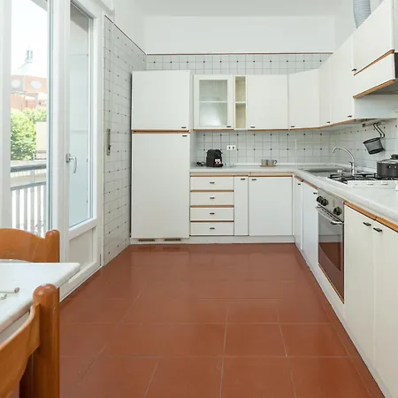 Artstay Porta Romana Apt, Parking, Centre * Milano