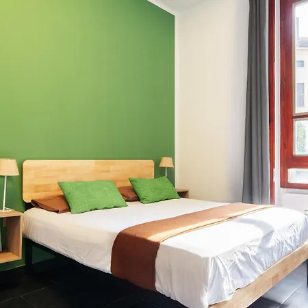 Flexyrent - Steps From Train Station Апартаменты