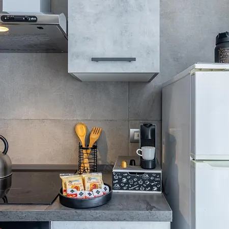 Apartament Lovely - 15 Minutes To Duomo *