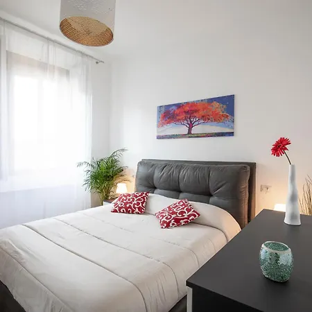 Appartement Only 10 Min To Duomo, Free Parking Easy Living Milan