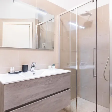 Easylife - - Spallanzani 6 - Porta Venezia