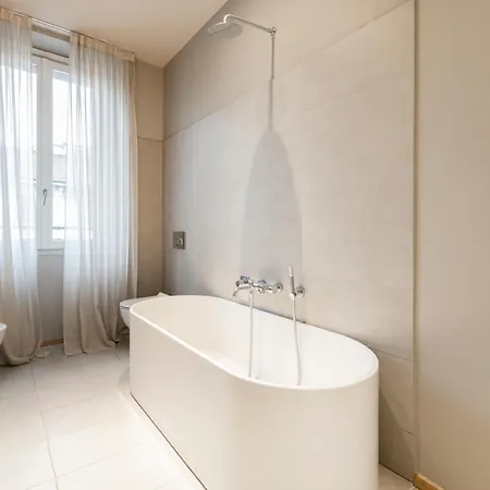 Easylife - - Suffragio 3 - Fashion District Milão