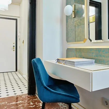 3 Minutes' Walk From The Duomo Cathedral Apartment *