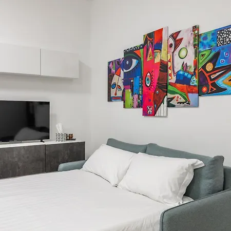 Chiara's Urban Oasis - - Duomo 8 Min Apartman Milánó