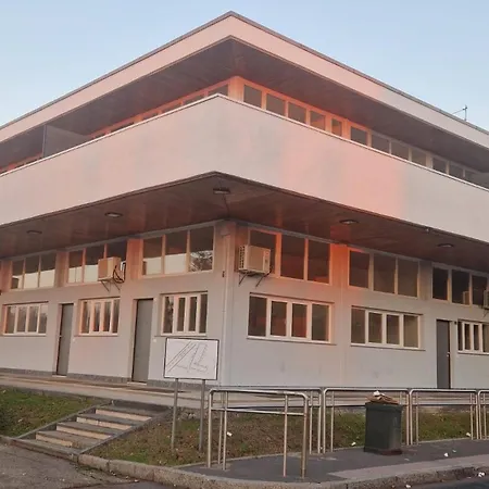 Cozy Flat In Famagosta Area Near Unipol Forum Di Assago *