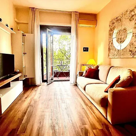 Navigli Bocconi Naba-iulm-self-60 Mq Appartamento