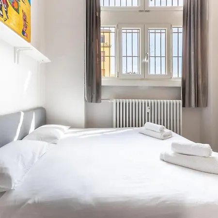 Large Loft Porta Romana With Free Wi-fi Milan