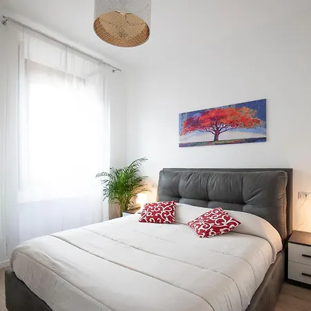 Apartmán Only 10 Min To Duomo With Free Private Parking - Easy Living Milán