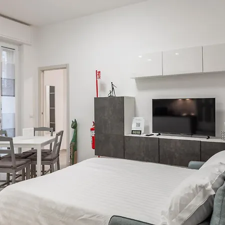 Apartman Chiara's Urban Oasis - - Duomo 8 Min *