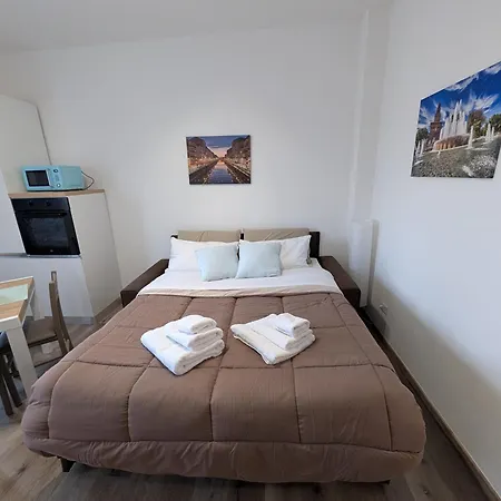 Urban - Near San Siro Stadium, Fiera Milano, American Embassy, Portello, Life And Arco Della Pace Movida