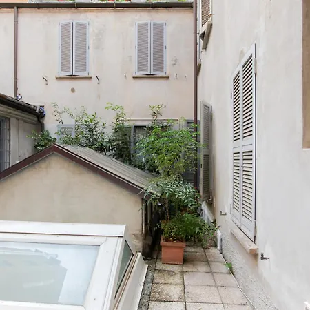 Hacca Collection - Corso Magenta, Unique And Charming 2br Lägenhet *