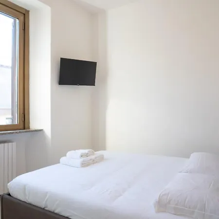 Appartement Metro Wi-fi Easy Check-in Milan