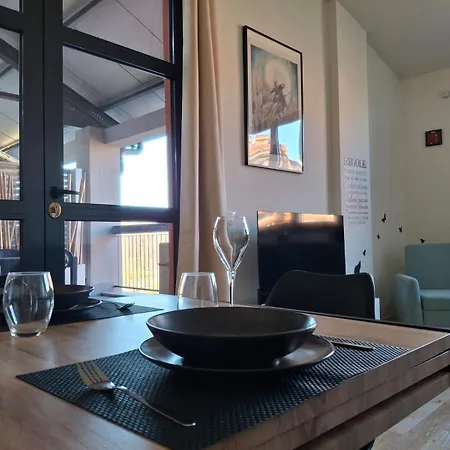 Nuovo Loft Con Terrazza, M2, Navigli, Ieo, Humanitas, Assago Skating Arena 밀라노