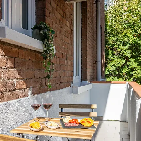 Lovely - 15 Minutes To Duomo Apartament *