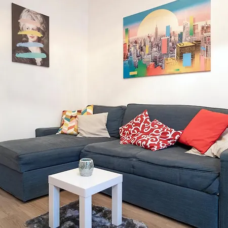 Only 10 Min To Duomo, Free Parking Easy Living