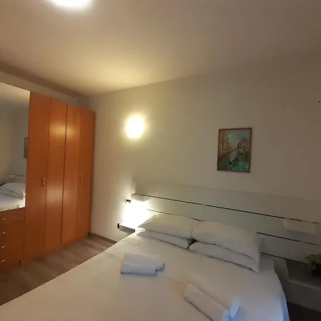 شقة Navigli Star