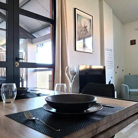 Апартаменты Nuovo Loft Con Terrazza, M2, Navigli, Ieo, Humanitas, Assago Skating Arena *