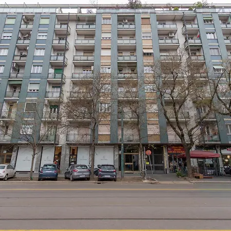 Daire Prestigioso In Zona Tortona - Solari *