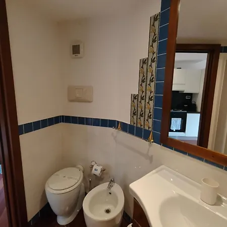아파트 Center Urban Apt, Ac, Wifi, Metro M3 Duomo *