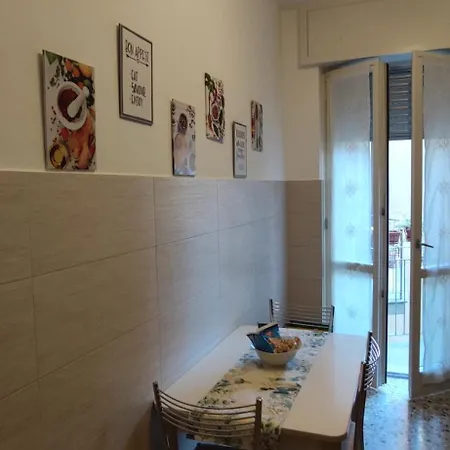 La Casa Di Chira Con Casa Silvestro * Milánó